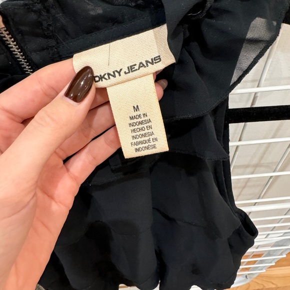 DKNY Ruffle Top - Picture 2 of 3